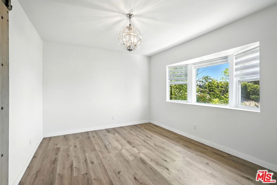 5128 Llano Dr