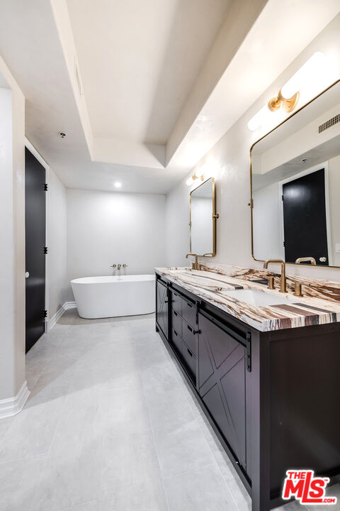 120 S Palm Dr Unit: 301