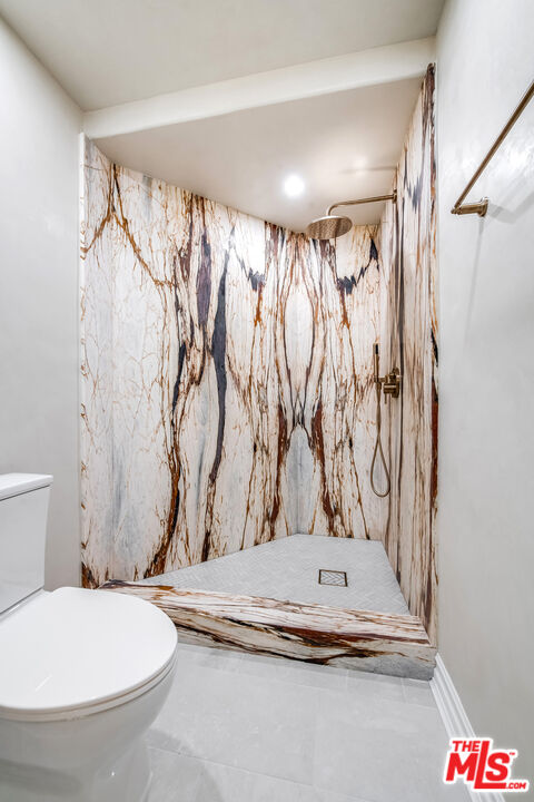 120 S Palm Dr Unit: 301
