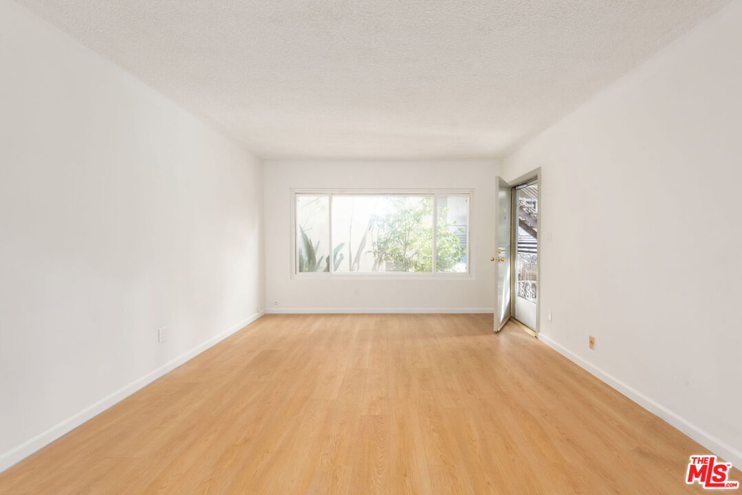 8335 W Manchester Ave Unit: B