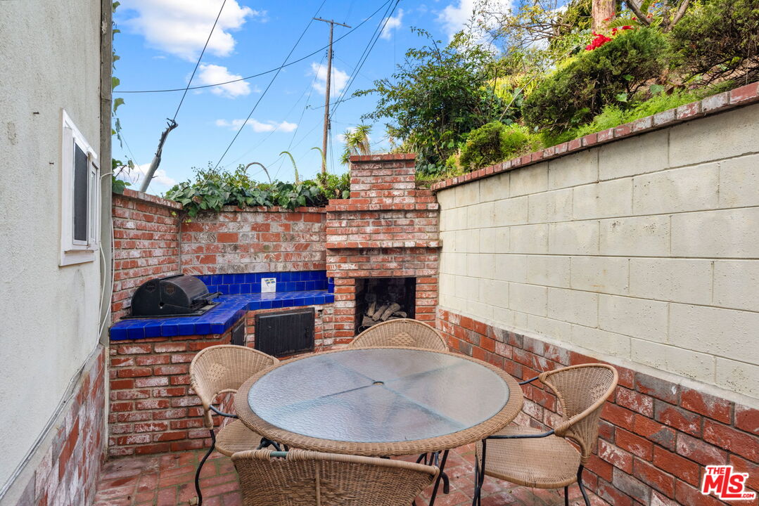 8335 W Manchester Ave Unit: B