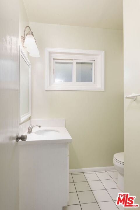 8335 W Manchester Ave Unit: B