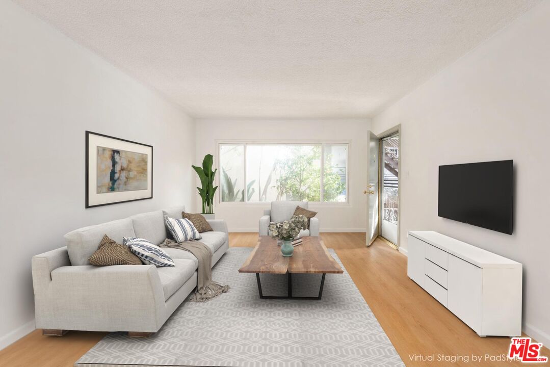 8335 W Manchester Ave Unit: B