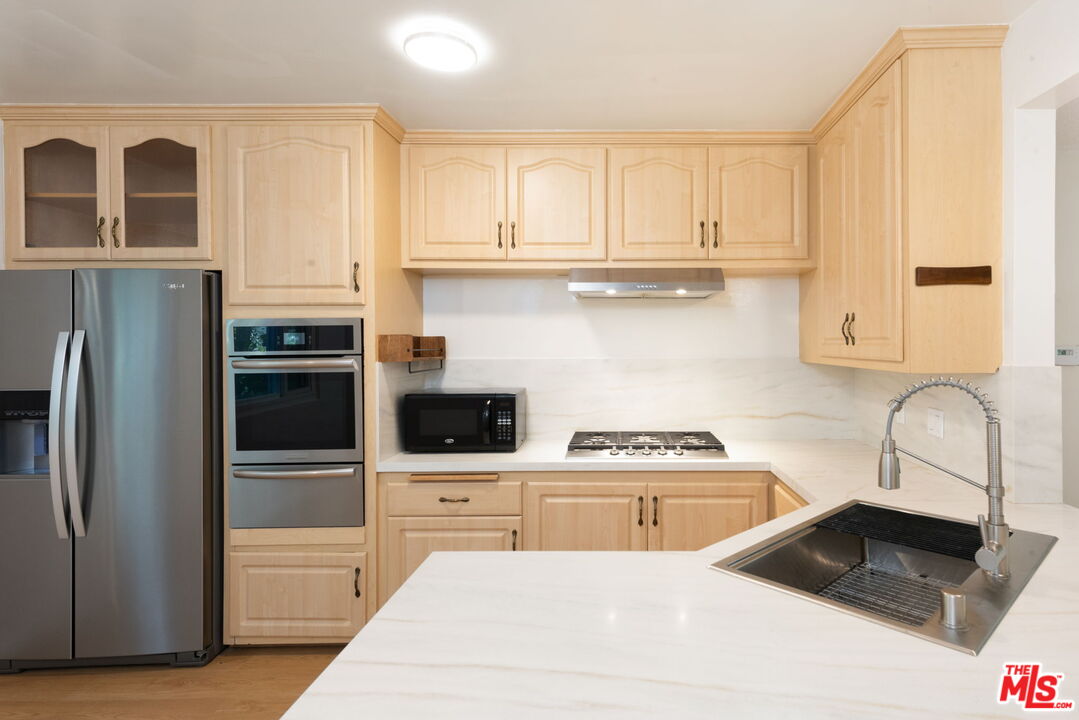 8335 W Manchester Ave Unit: B