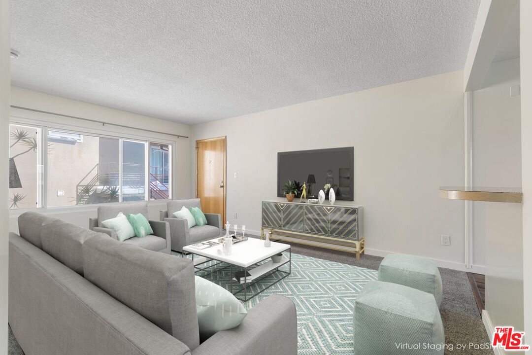 8335 W Manchester Ave Unit: D