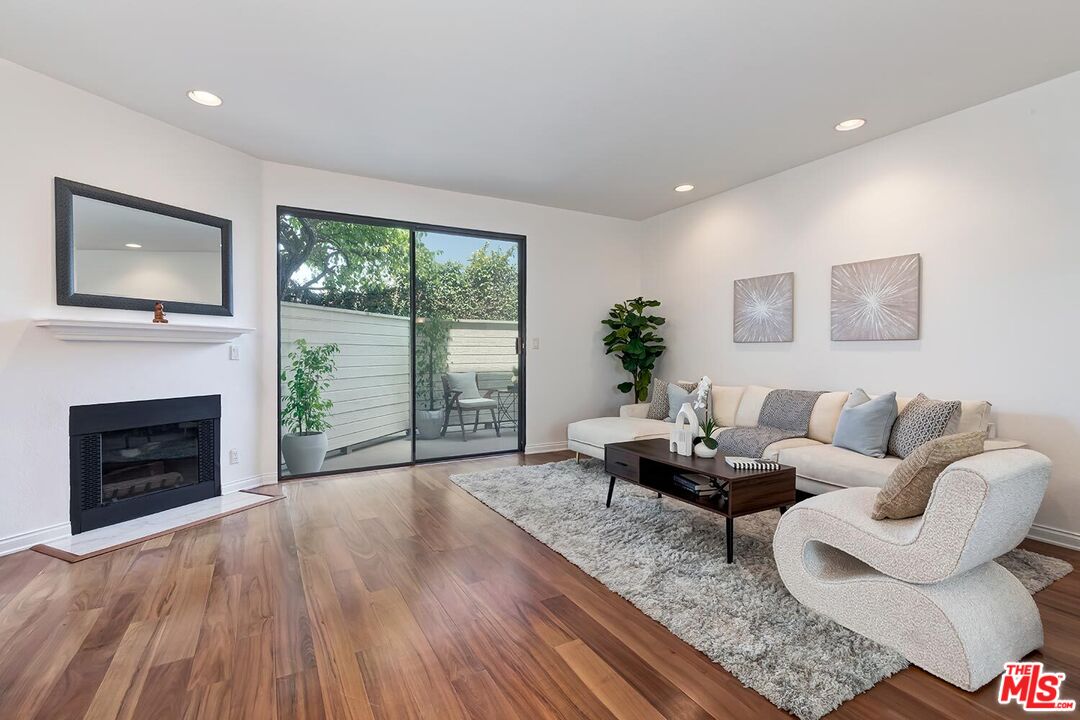 1754 11th St Unit: 104