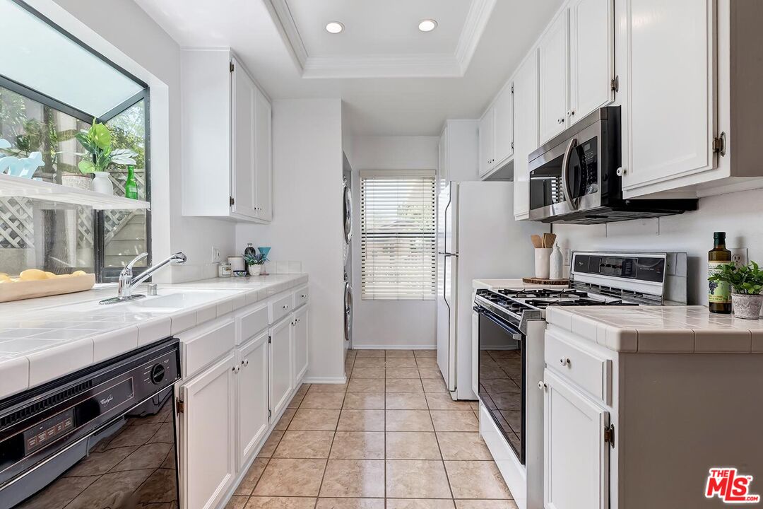 1754 11th St Unit: 104