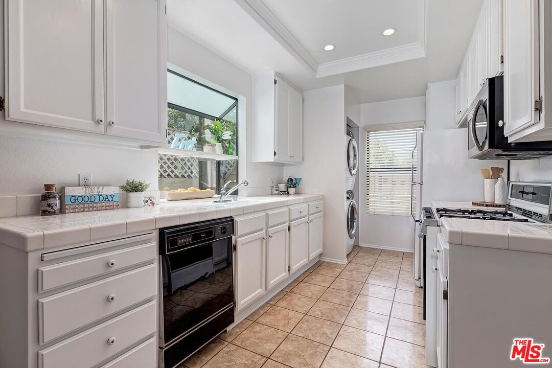 1754 11th St Unit: 104