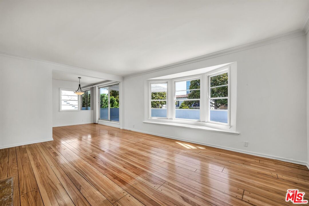 1229 Smithwood Dr