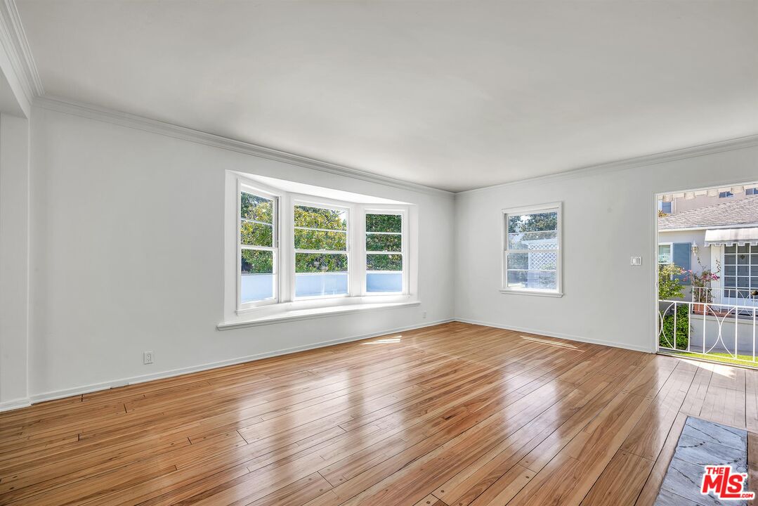 1229 Smithwood Dr