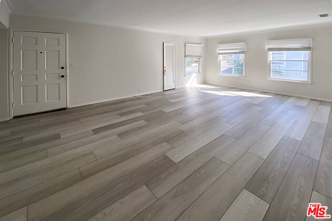 1229 Smithwood Dr