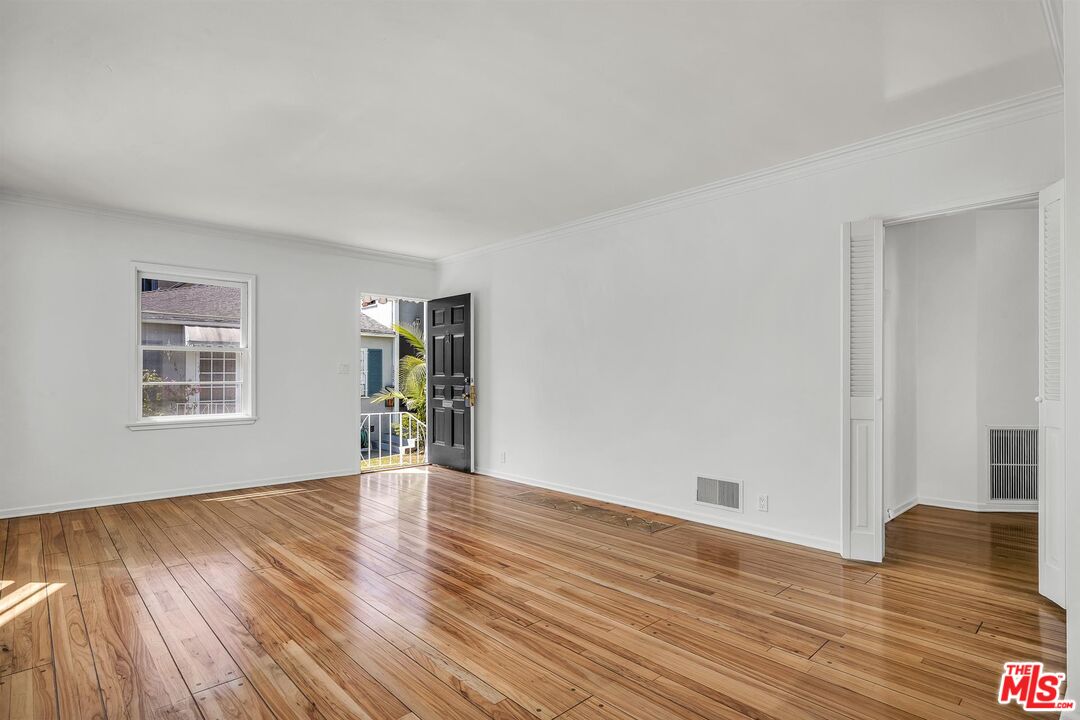 1229 Smithwood Dr