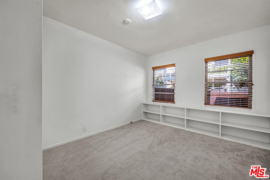 1229 Smithwood Dr