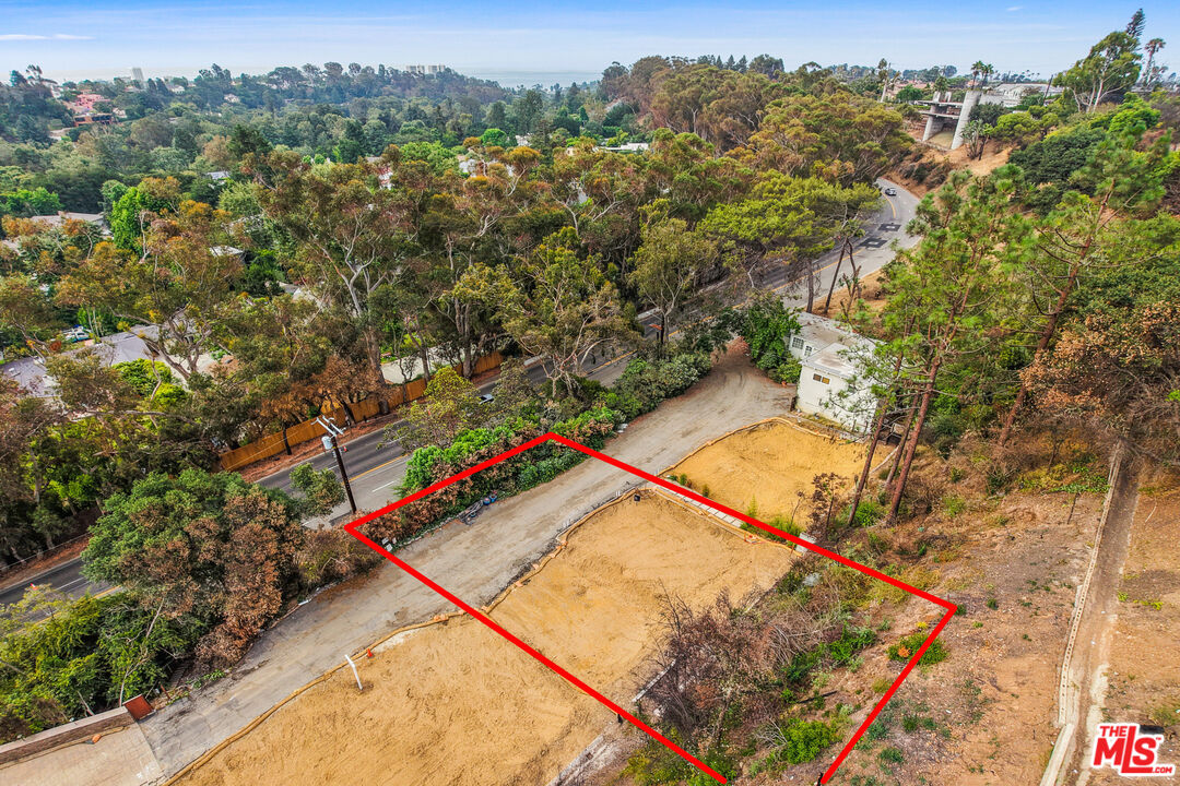 14517 W Sunset Blvd