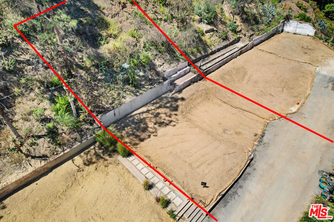 14517 W Sunset Blvd