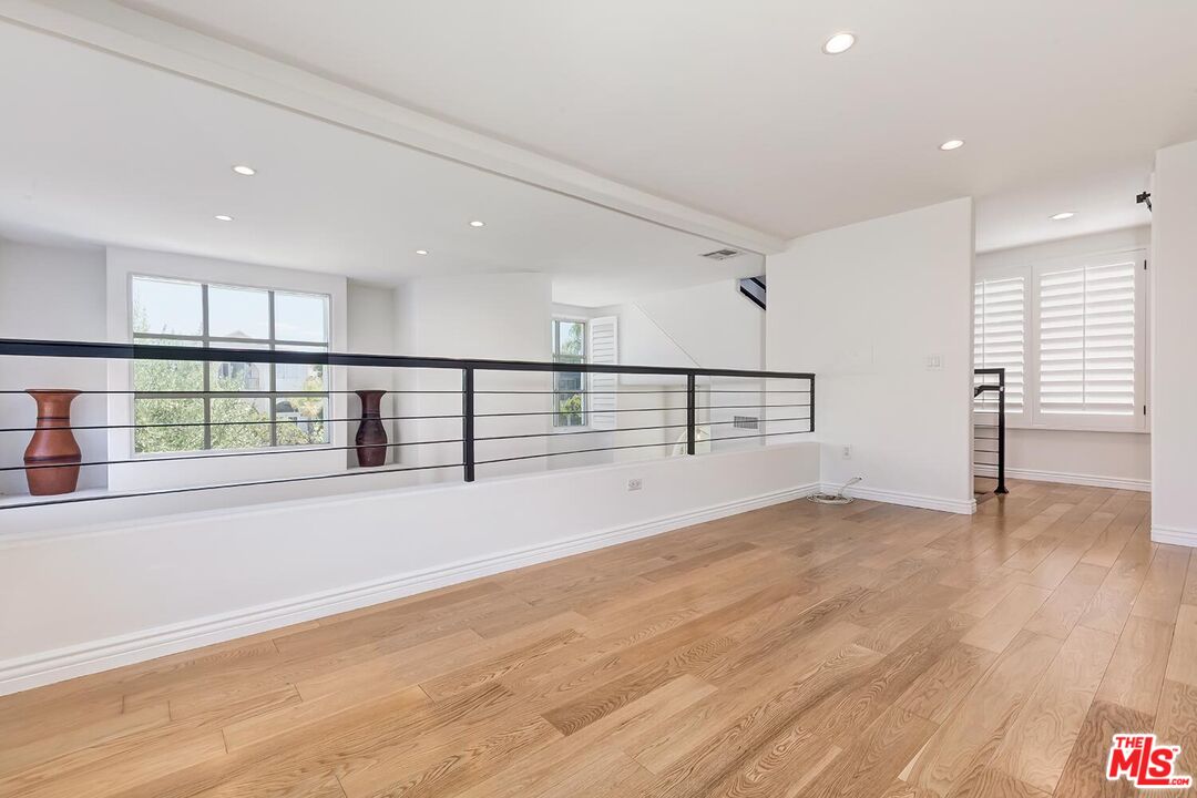 1248 24th St Unit: 1