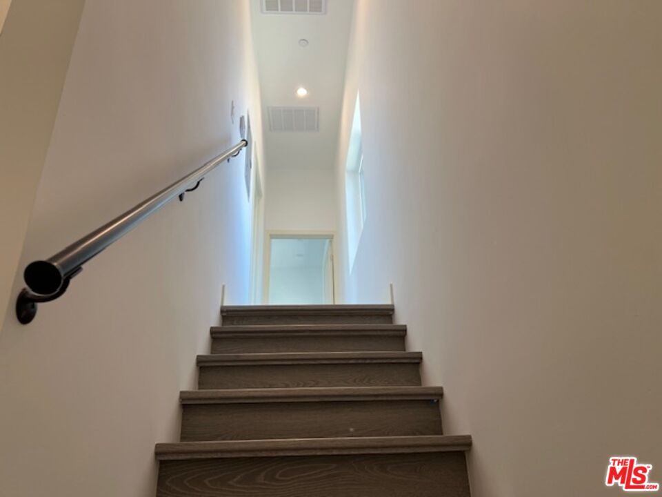 8640 Baring Cross St