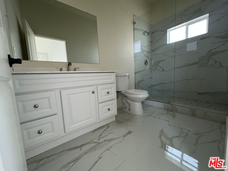 8640 Baring Cross St