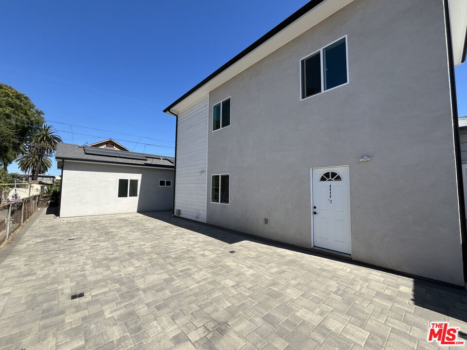 8640 Baring Cross St