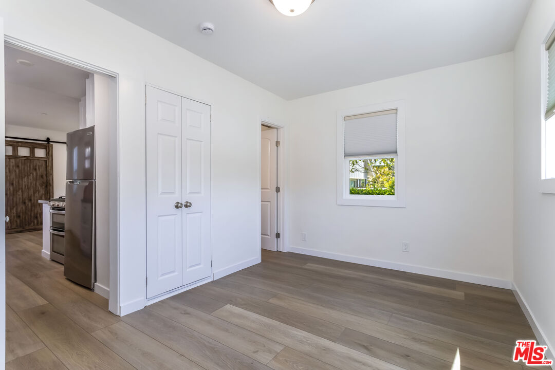 336 Rennie AVE Unit: A
