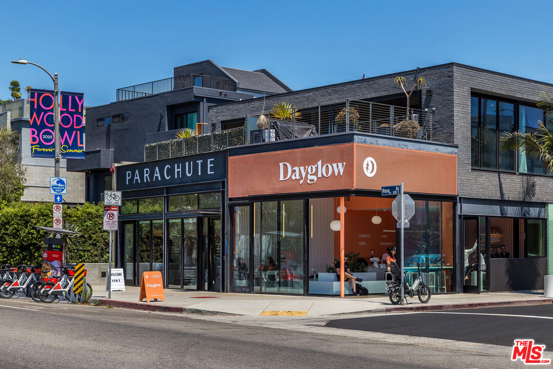 336 Rennie AVE Unit: A