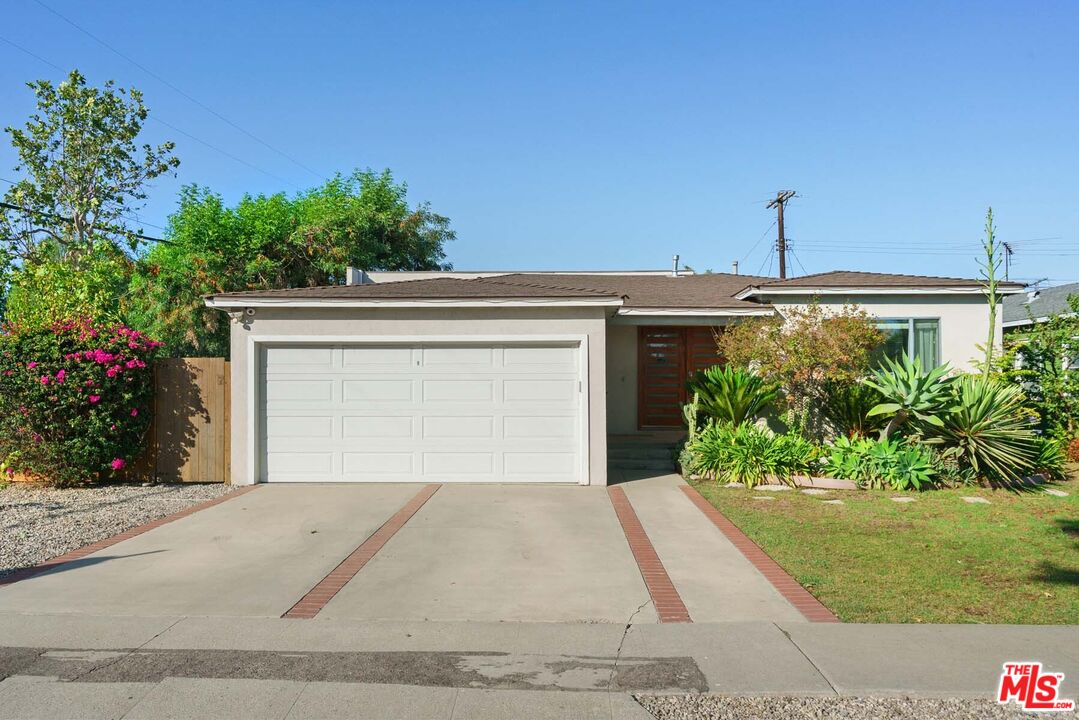 2700 Coolidge Ave