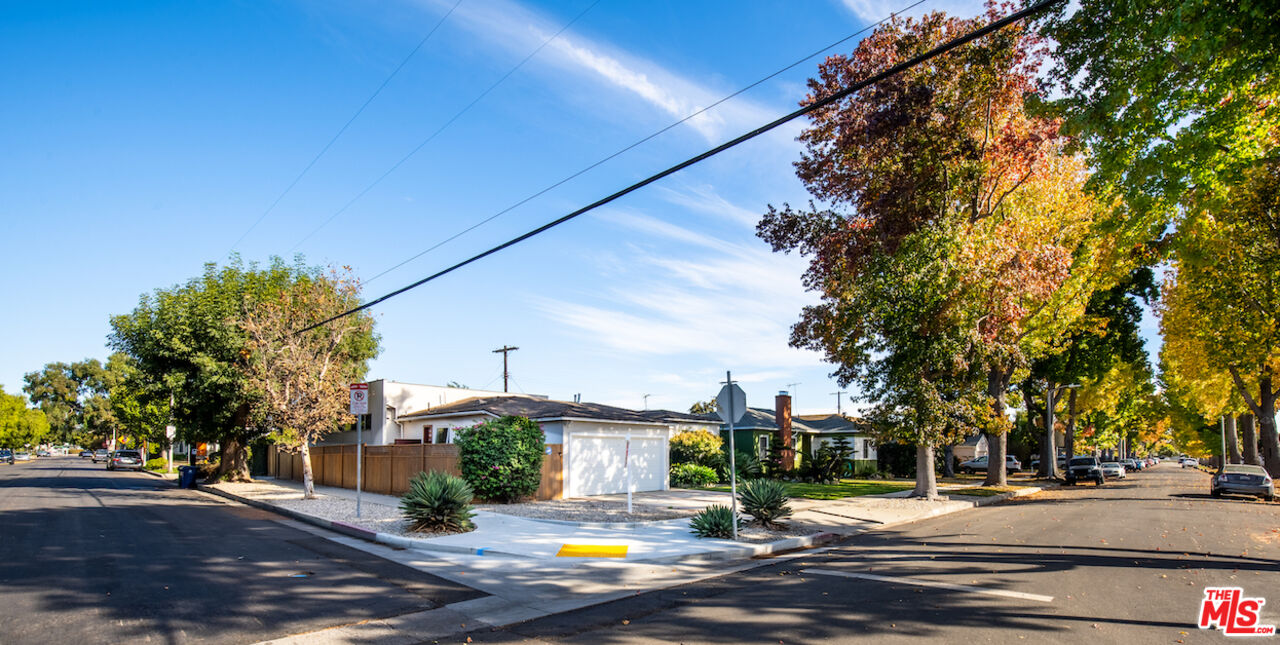 2700 Coolidge Ave