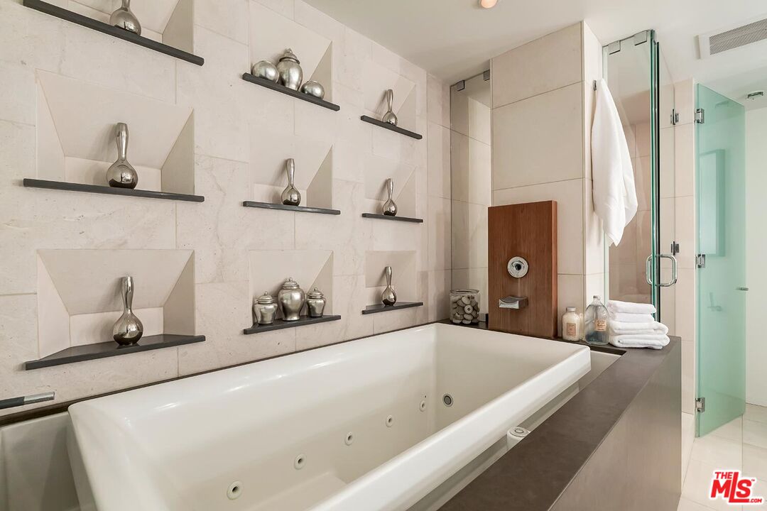 10520 Wilshire Blvd Unit: 506