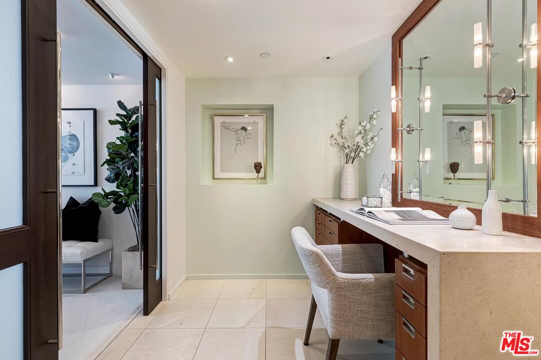 10520 Wilshire Blvd Unit: 506