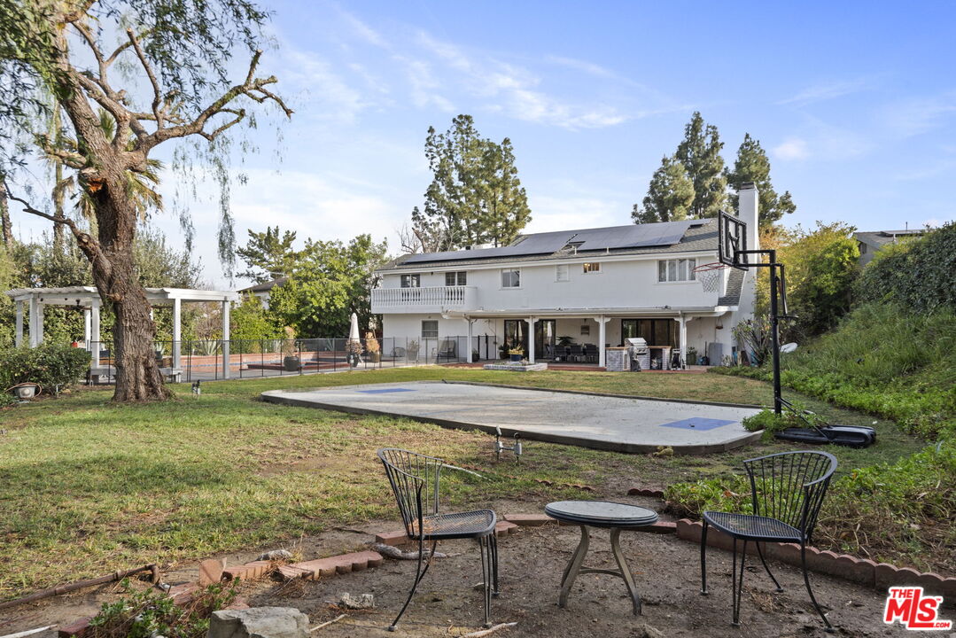 4815 Adele Ct