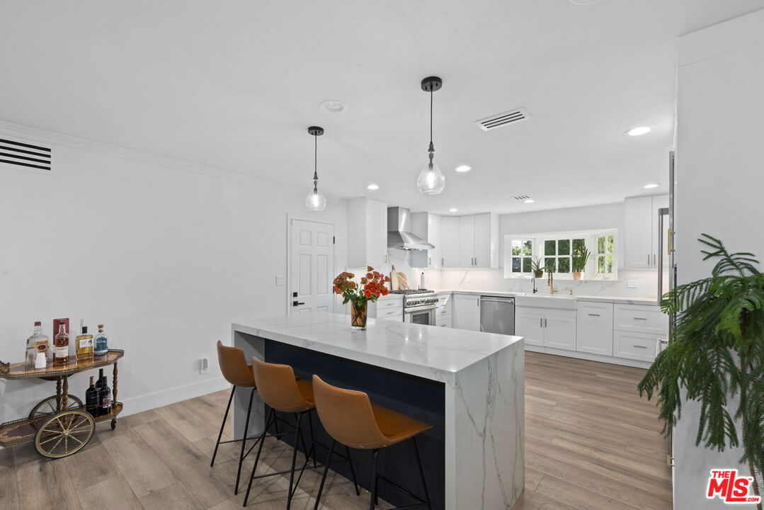 4815 Adele Ct
