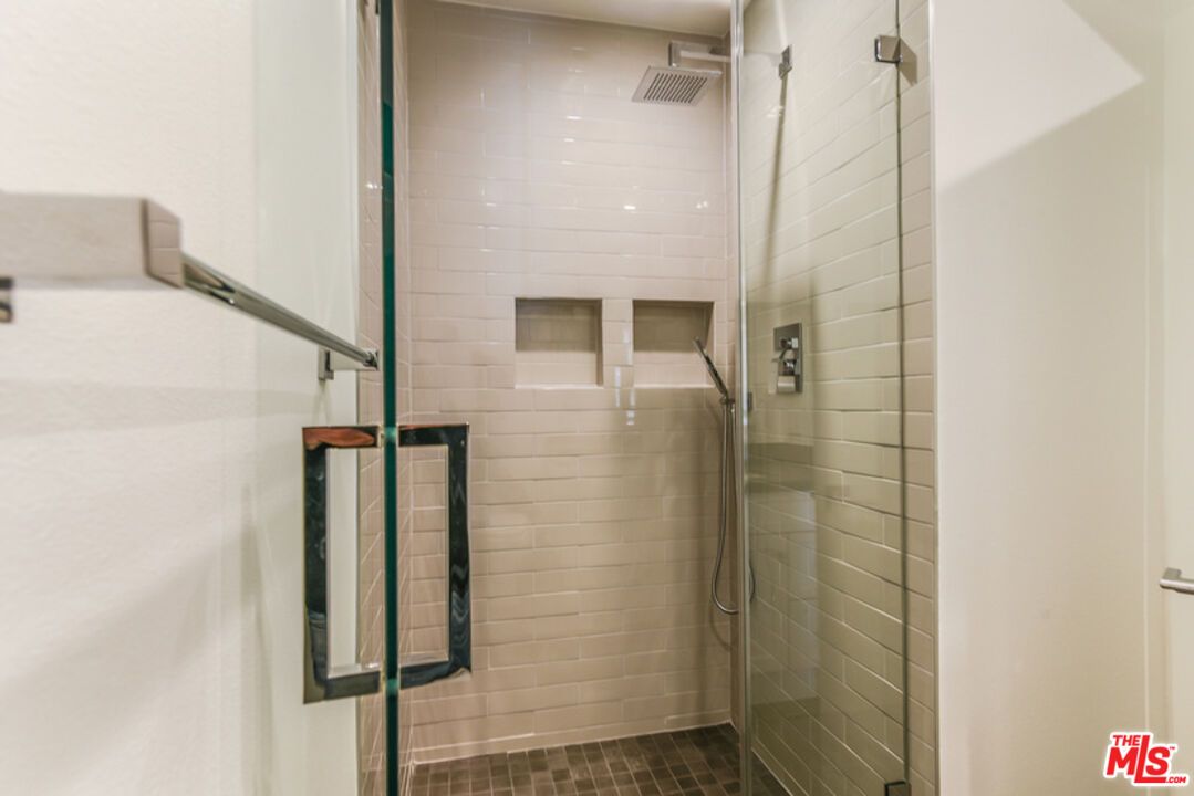610 N Orlando AVE Unit: 204