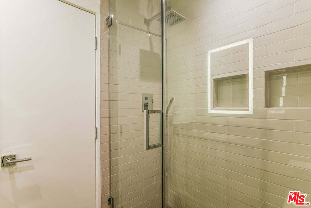 610 N Orlando AVE Unit: 204