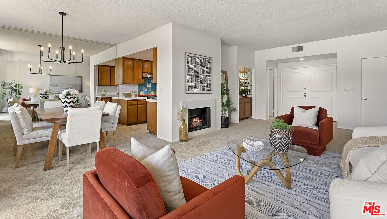 1201 Roxbury Dr Unit: 106