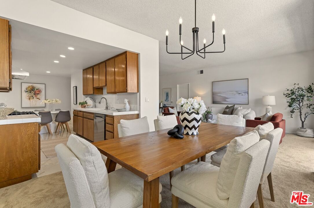 1201 Roxbury Dr Unit: 106