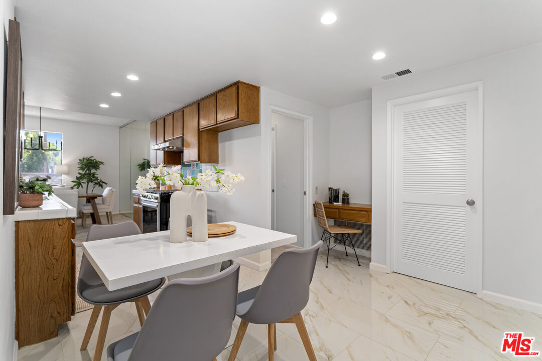 1201 Roxbury Dr Unit: 106