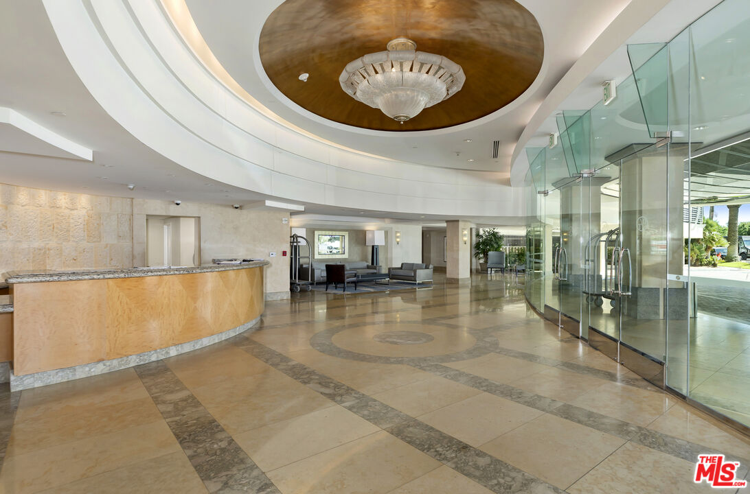 201 Ocean Ave Unit: 1505B