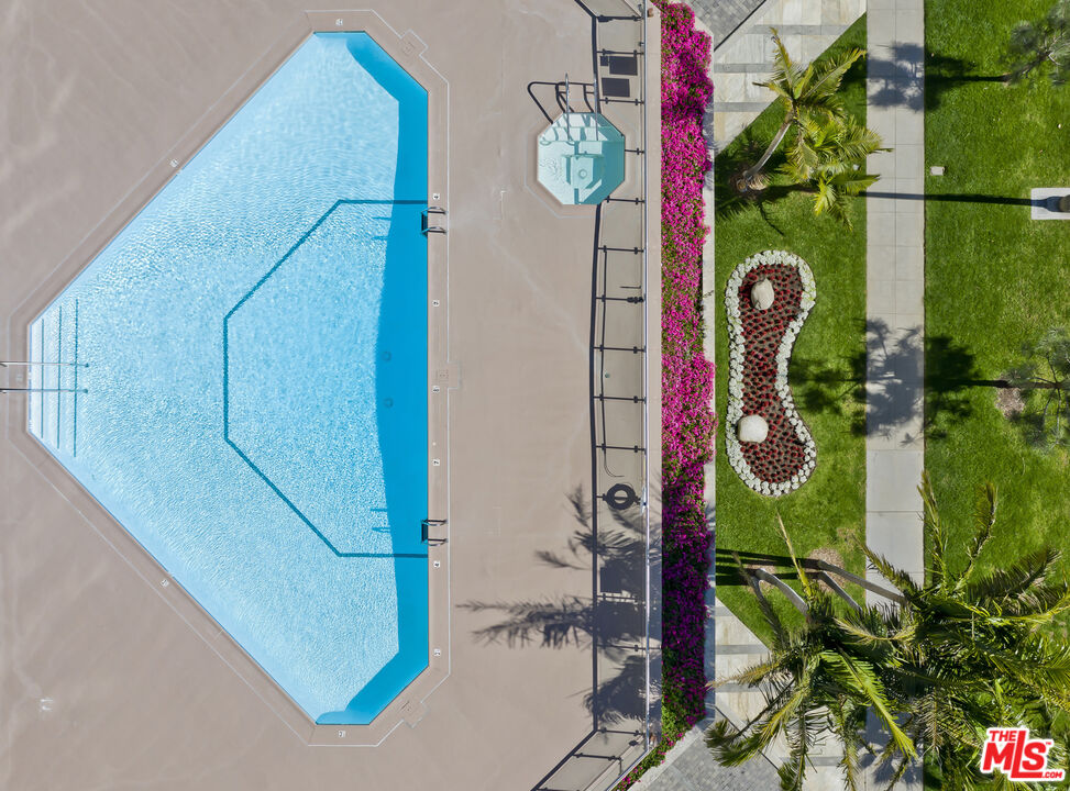 201 Ocean Ave Unit: 1505B
