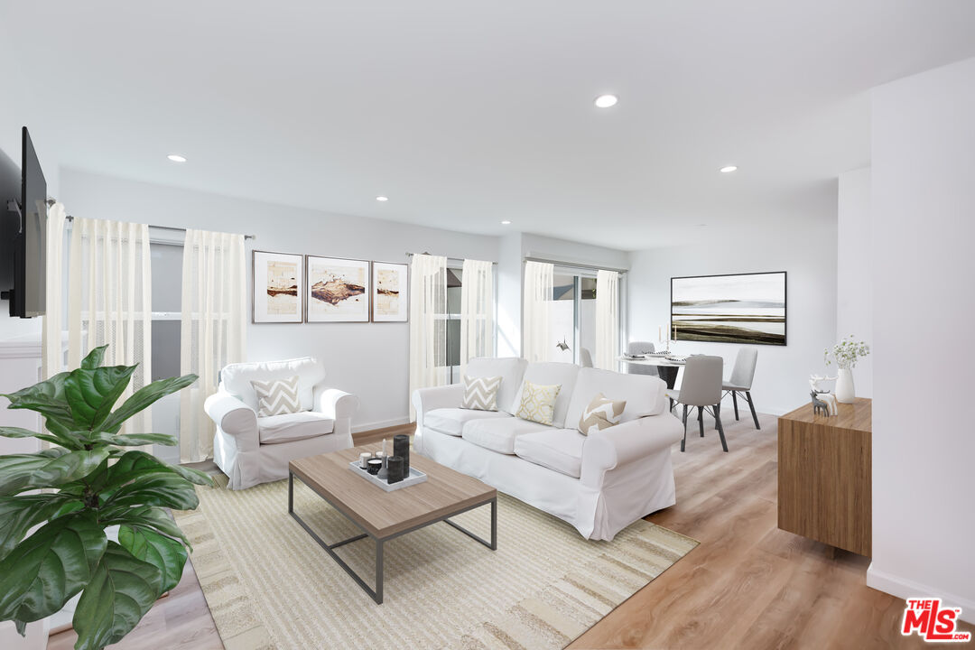 4273 Las Virgenes Rd Unit: 6