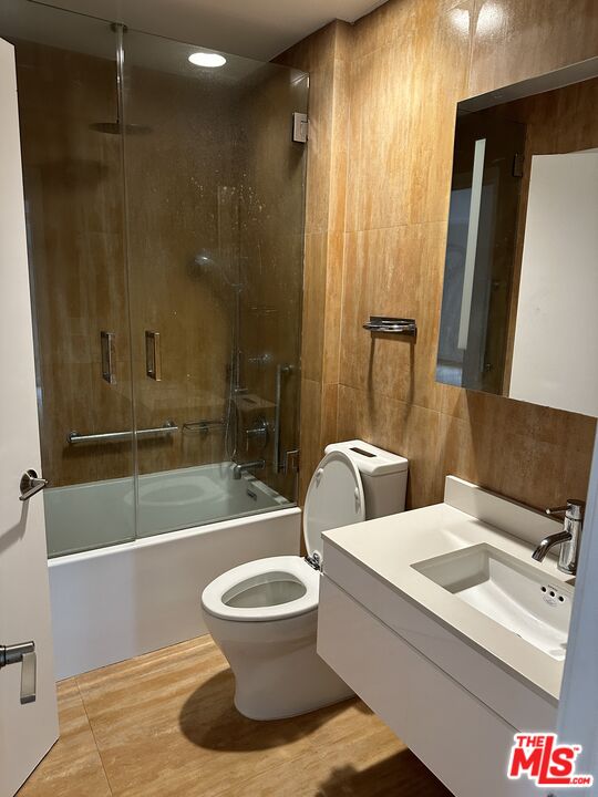 630 Raymond Ave Unit: 5