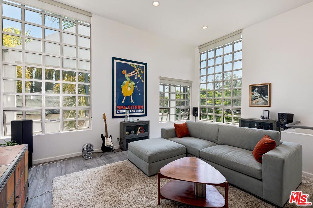 2336 28th St Unit: F