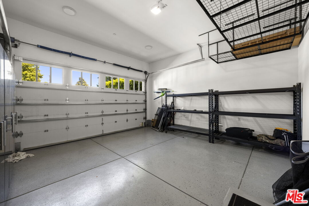 5011 Stern Ave