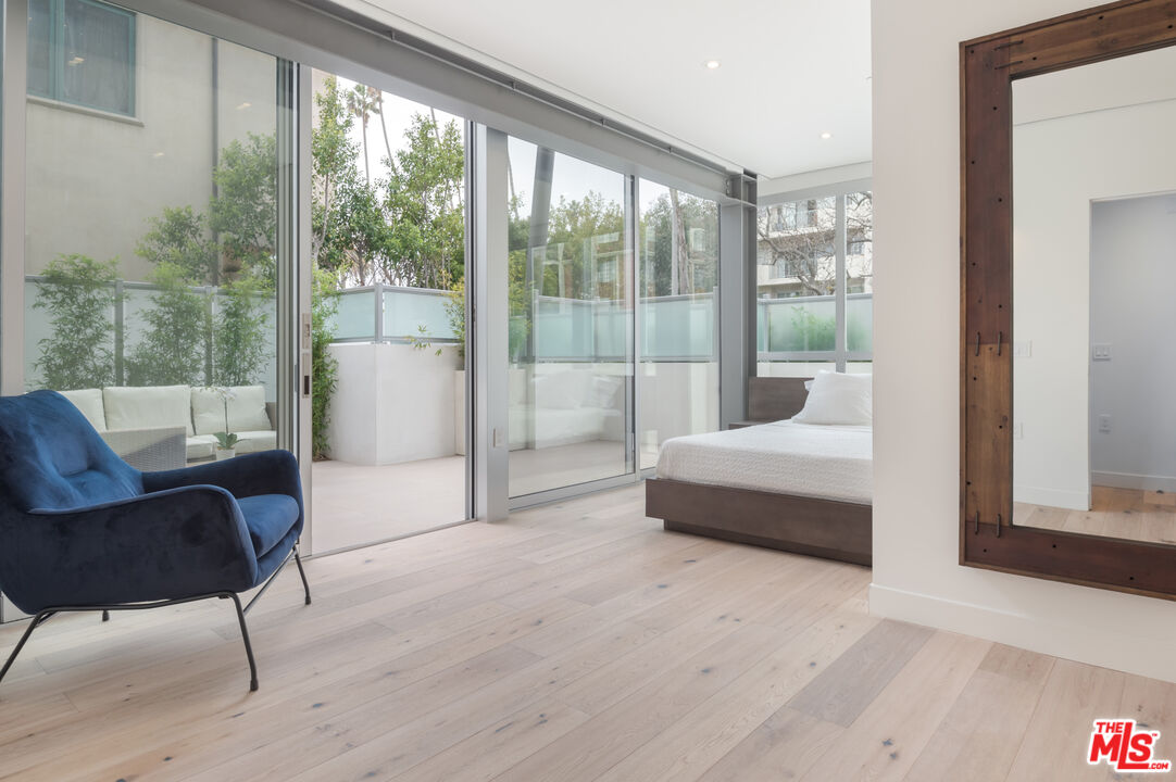 11962 GORHAM AVE Unit: 3