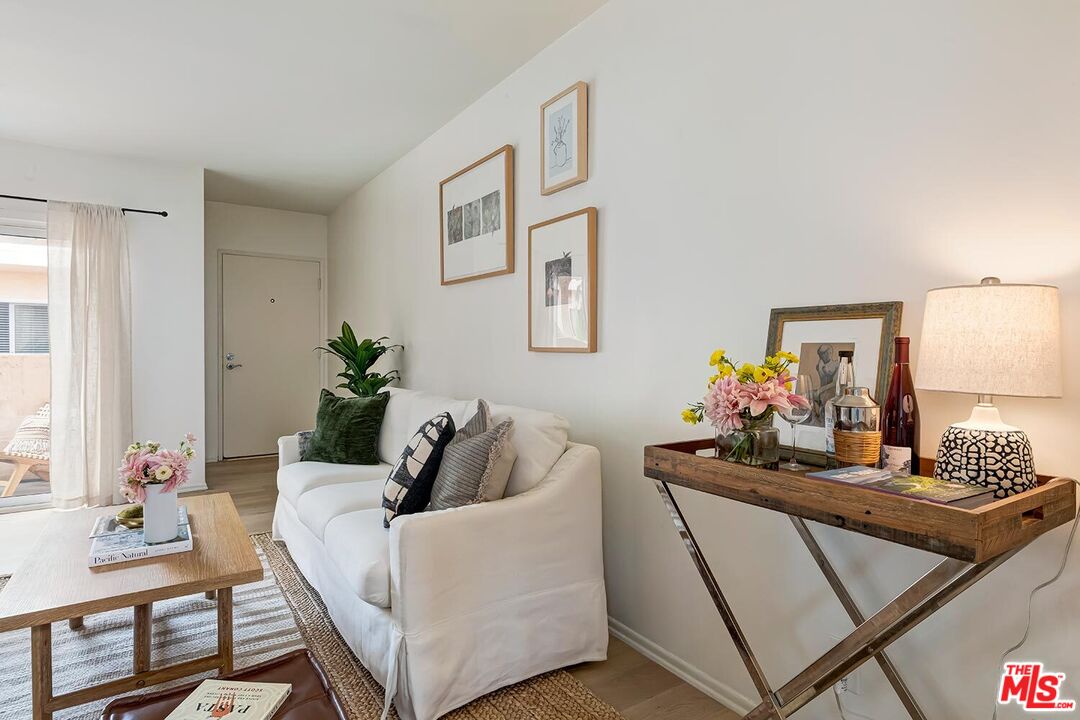 914 Lincoln Blvd Unit: 307