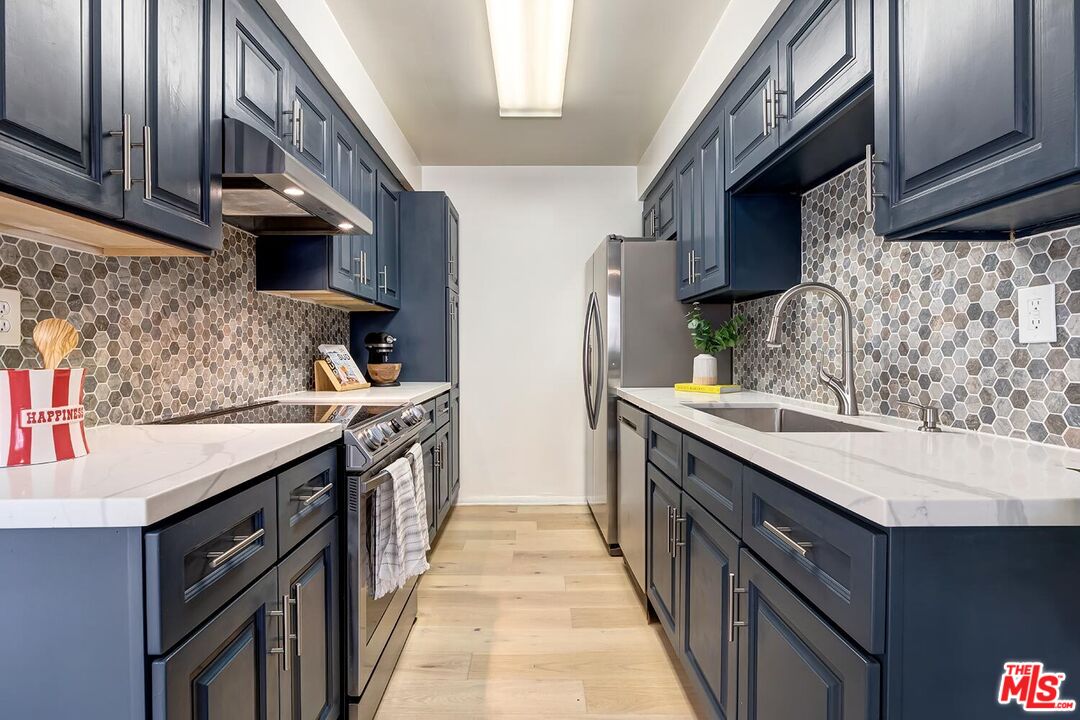 914 Lincoln Blvd Unit: 307