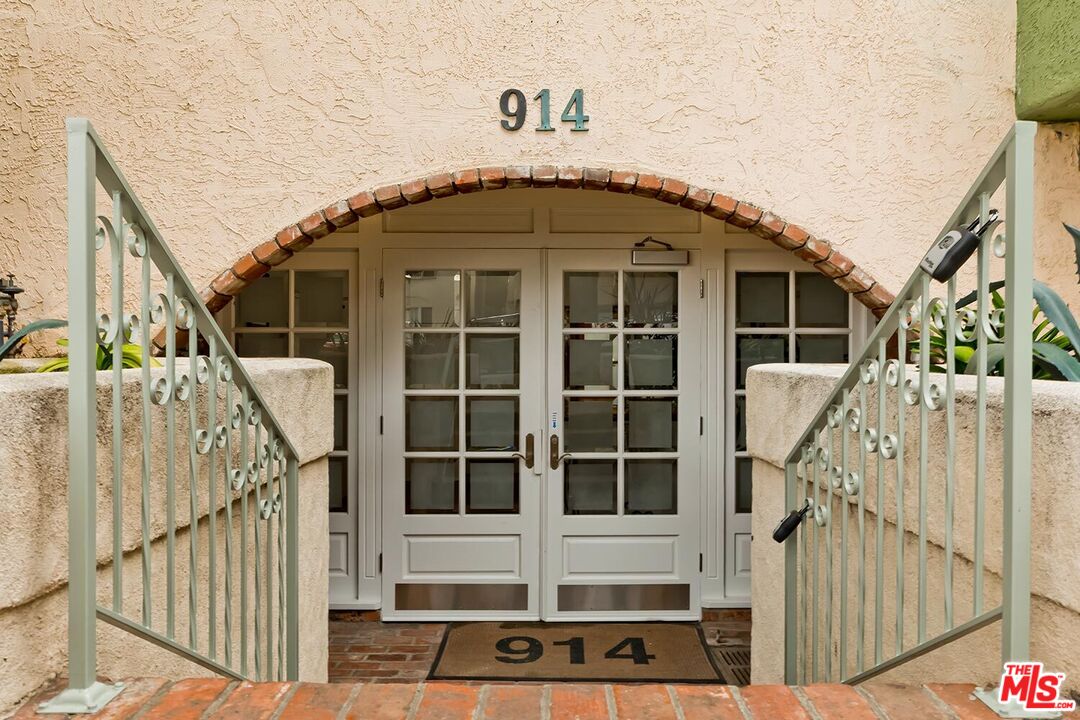 914 Lincoln Blvd Unit: 307