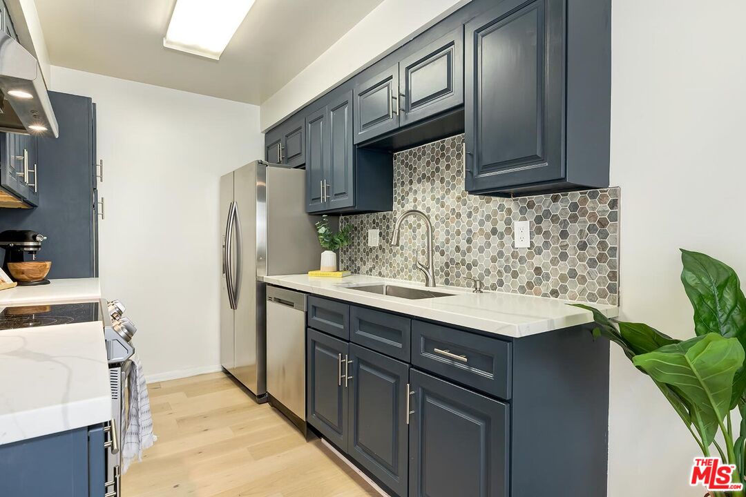 914 Lincoln Blvd Unit: 307