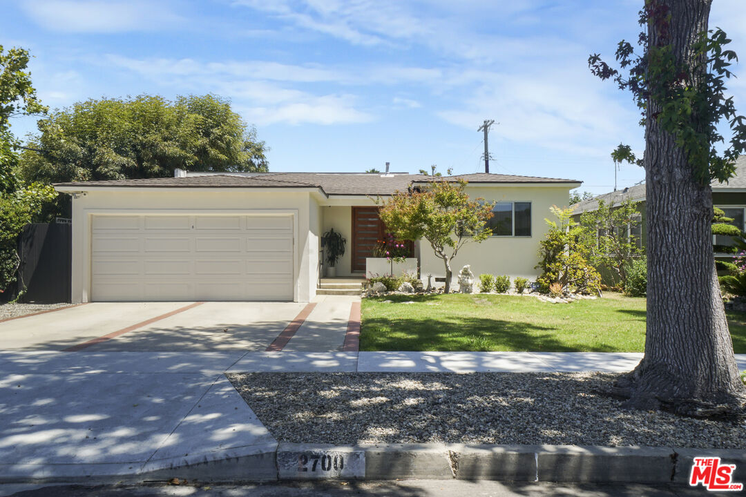 2700 Coolidge Ave