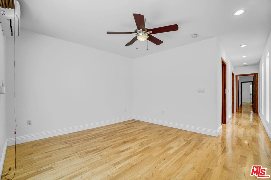 2700 Coolidge Ave