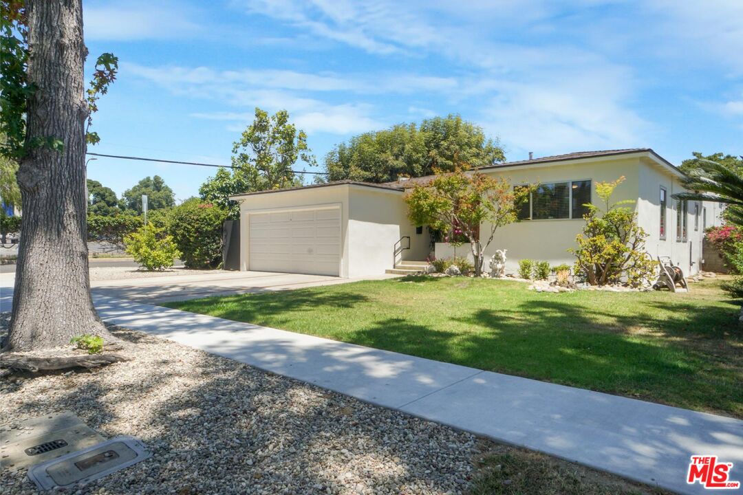 2700 Coolidge Ave